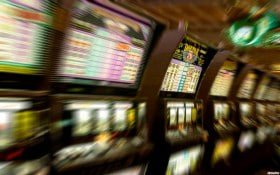 Dashboard promosi duniabet303 menampilkan penawaran bonus aktif dan periode berlaku